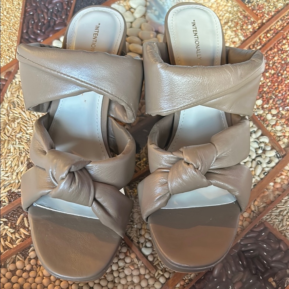 Tan Women's Sandals